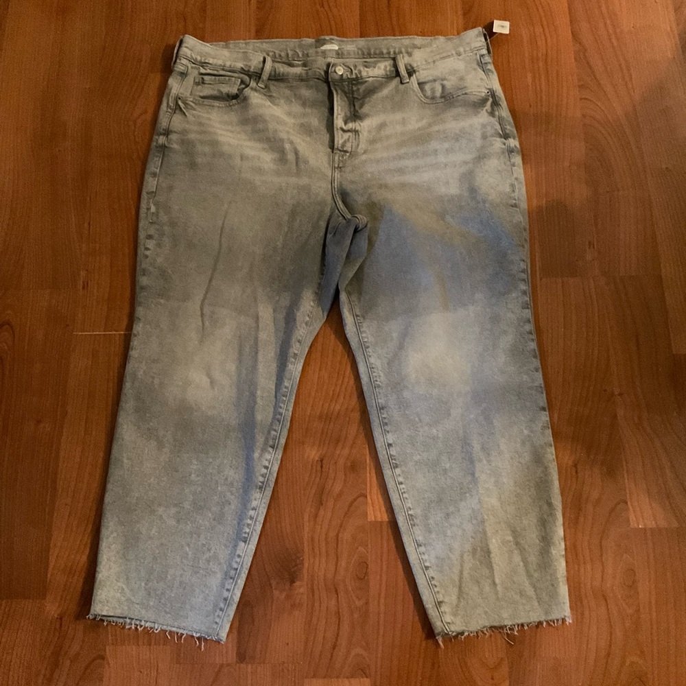 Old Navy Gray Jeans high rise, secret slim pockets, OG straight